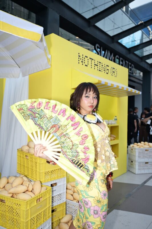 ในที่สุด!! ‘Nothing’ ประกาศ ‘MILLI’ นั่งแท่น Brand Ambassador คนแรกของประเทศไทยอย่างเป็นทางการ หลังตามจีบมาอย่างต่อเนื่องพร้อมขอบคุณเหล่าสักขีพยาน  ยกร้าน “เจ๊เตียง” ข้าวเหนียวมะม่วงสุดป็อป เพื่อฉลองใหญ่ใจกลางกรุง