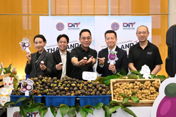 “พาณิชย์” ผนึกกำลังสื่อไทย สร้างภาพลักษณ์ “Thailand : The Land of Tropical Fruits” กระตุ้นบริโภคผลไม้ไทยจากสวน สร้างรายได้เกษตรกร
